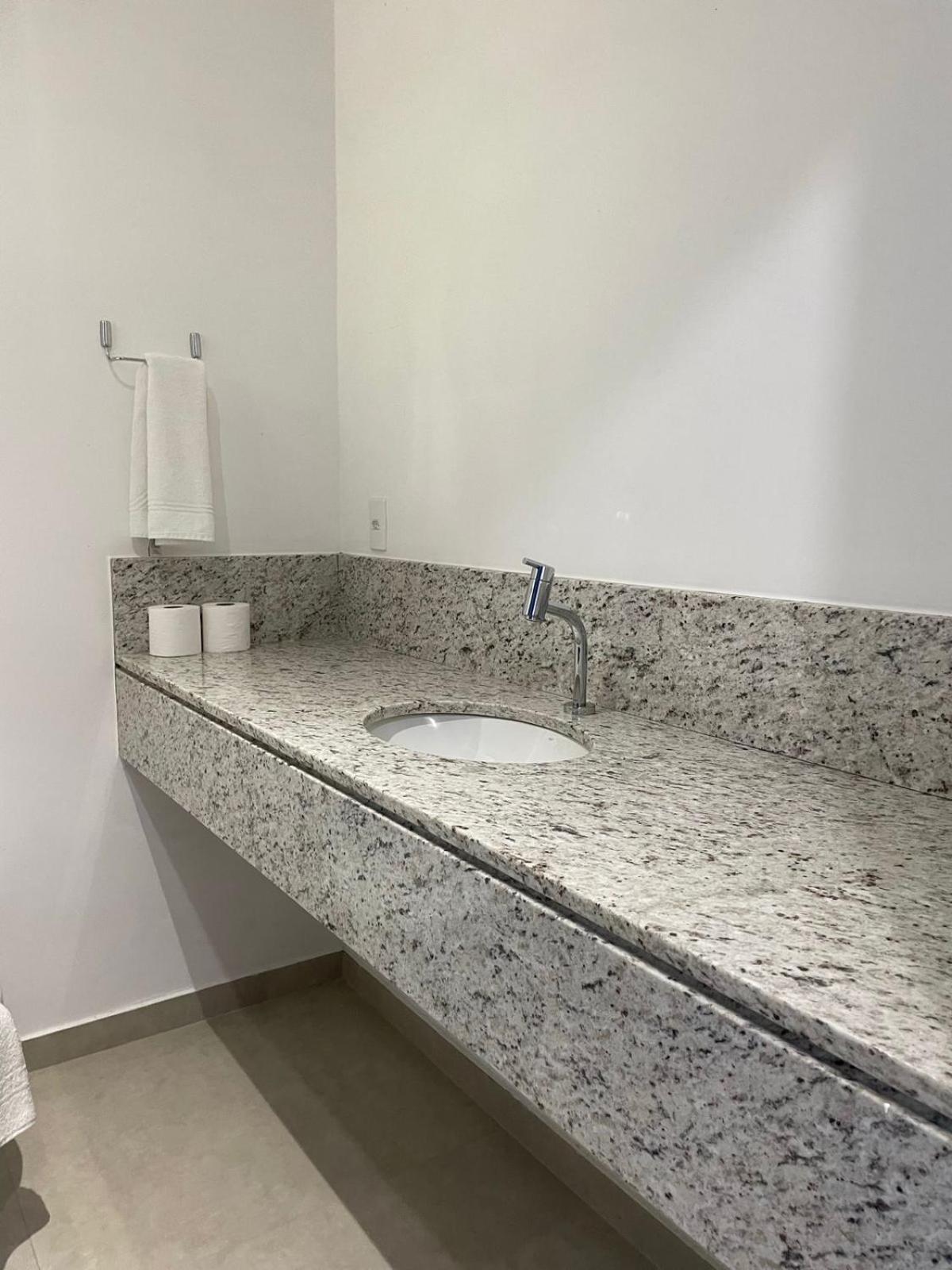 Suite Grega 5- Centro Da Vila Abraao Exteriör bild